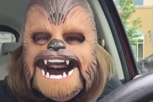 3 THINGS WE CAN LEARN FROM THE LAUGHING WOMAN IN THE CHEWBACCA MASK