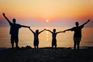 6 Simple Ways To Keep Your Family Grounded For More Wellbeing