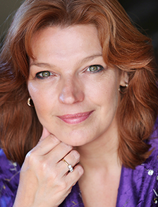 Ellen Watts' headshot